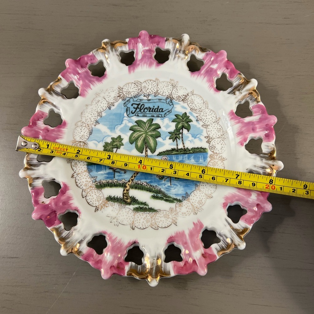 Vintage Florida Souvenir Reticulated Plate Pierced Rim Gold Trim Flamingos Palms - Picture 7 of 7
